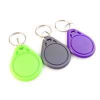 Porte-clés circulaire NFC RFID en gros, 13,56 MHz S50 EV1 1k, pour contrôle d'accès, en époxy, pour cartes d'accès