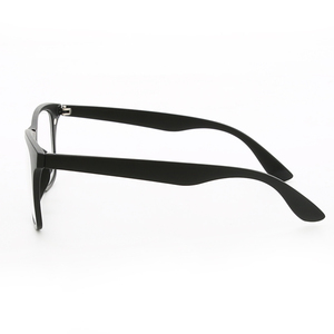 <span class=keywords><strong>Occhiali</strong></span> <span class=keywords><strong>da</strong></span> Sole Magnetici con <span class=keywords><strong>Clip</strong></span>, Montatura Rettangolare TR con 5 Lenti Intercambiabili, Eleganti <span class=keywords><strong>Occhiali</strong></span> <span class=keywords><strong>da</strong></span> Sole per Guida Notturna, per Uomini e Donne - Product Image 4