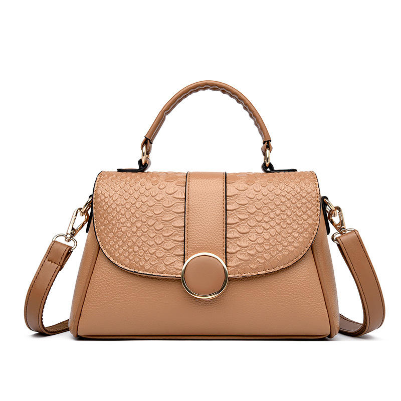 สีดำสีกากี