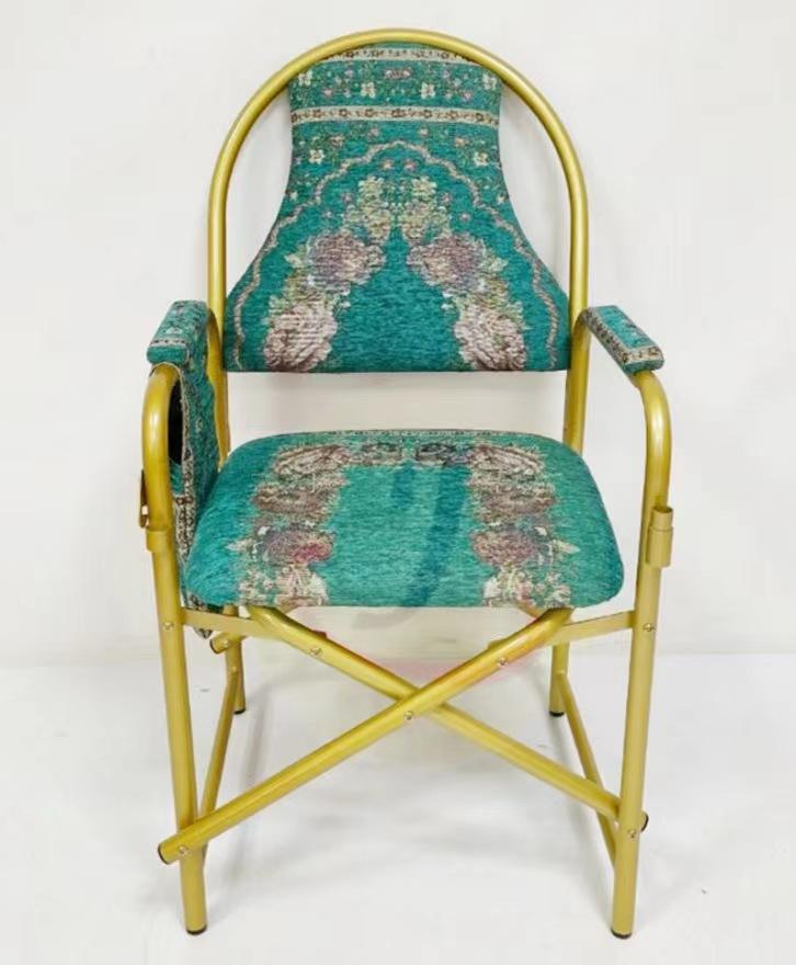 สีเขียว