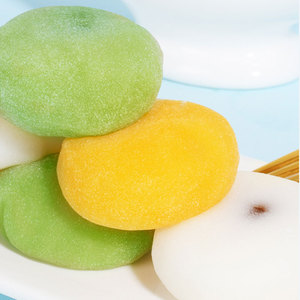 En gros Délicieux Squishy Pâtisseries Glace <span class=keywords><strong>Mochi</strong></span> Gâteau Avec Crème De Remplissage Et Noix De Coco Desserts Populaires <span class=keywords><strong>Mochi</strong></span> Snack - Product Image 2