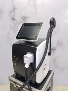 Máquina de Depilación Láser de Diodo de 3 Ondas de Alta Calidad, 755nm 808nm 1064nm, Sistema de Enfriamiento TEC para Equipos de Clínica Estética - Product Image 4