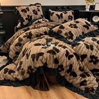 Parure de lit quatre pièces Maillard en tissu polaire de qualité supérieure, résistante à l'eau, style français, avec housse de couette épaisse en corail laiteux haut de gamme