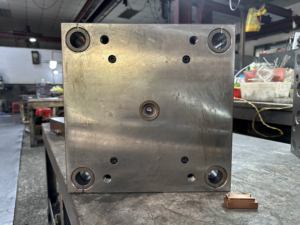 Services de moulage par injection professionnels sur mesure OEM pour pièces en plastique PP PA66 ABS PS PC PET POM TPE TPU PMMA HDPE - Product Image 4