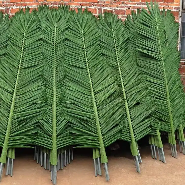 Foglie di palma artificiale di alta simulazione foglie decorative all'aperto all'aperto albero artificiale all'aperto pianta artificiale