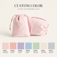Pochette de rangement pour bijoux en velours avec logo personnalisé, fermeture à cordon réglable et options de taille personnalisées pour les bijoux