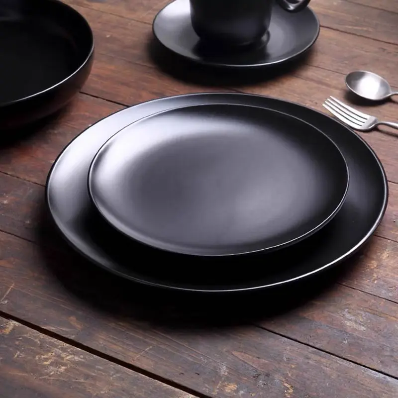 Factory direct hotel black nordic restaurant porcelain dish ceramic dinner plates plates ceramic pla