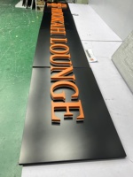 Lettres 3D personnalisées en aluminium orange avec éclairage LED, signalétique moderne pour la publicité extérieure