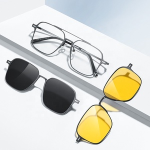 Hàng hóa đã sẵn sàng OEM người đàn ông vuông Magnetic Clip-on Sun kính chống ánh sáng màu xanh kính chất lượng cao đi xe đạp phân cực Kính mát 7009 - Product Image 2