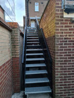 Bâtiments COMMERCIAUX Escaliers compacts pour l'escalier extérieur extérieur Escalier en métal pour la conception d'escaliers en acier galvanisé de maison
