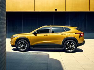 Chevrolet Seeker SUV <span class=keywords><strong>Auto</strong></span> 1.5L Turbo <span class=keywords><strong>Tech</strong></span> y Comfort Drive Future New Car con dirección izquierda y caja de cambios automática - Product Image 4