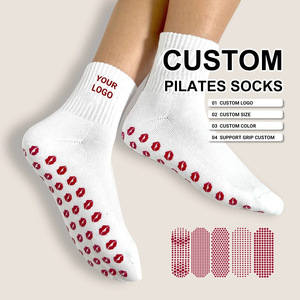 Calcetines de Pilates Antideslizantes de Algodón para Mujer con Logotipo Personalizado, Calcetines de Yoga con Agarre para Ballet, Diseño Antideslizante, Calcetines con Estampado de Estrellas - Product Image 1