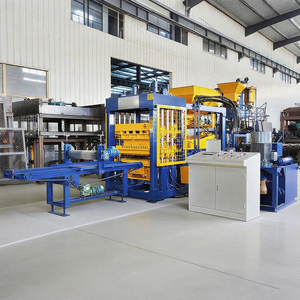 QT4-15 High-Output Fully Automatic Hydraulic Concrete Block Maker Engine Block Molds for Construction Bricks - Product Image 3