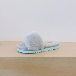 2026 nouvelle peluche de couleur unie intérieure pour pantoufles chaud anti-dérapant pour un usage domestique épaissi conception de fourrure de mode - Product Image 6