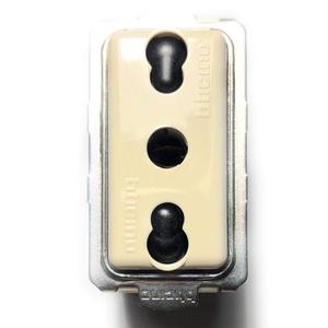 Bticino 5180 magico avorio 2P + T presa di sicurezza Standard italiana con spina - Product Image 2