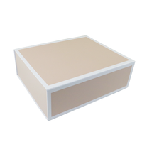 Boîte cadeau pliable en papier magnétique élégant avec logo personnalisé Boîtes d'emballage cadeau pliantes en carton rigide pour chaussettes d'hiver avec tampon à chaud