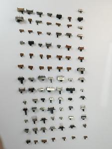 שורה אחת <span class=keywords><strong>3</strong></span> pin 2 דרך זווית ישרה שקופית מתגים sk12d07 1p2t pcb הר ac 250v 3a מתג שקופיות - Product Image 4