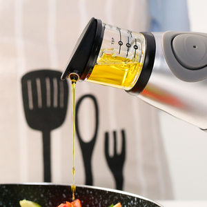 Bouteille d'huile en verre manuelle de cuisine 250ml/500ml avec échelle graduée, distributeur de condiments et récipient de stockage alimentaire - Product Image 3