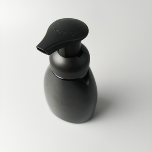 Bouteille moussante rechargeable en plastique pour savon à main Bouteille à pompe à mousse <span class=keywords><strong>solide</strong></span> noire de 8.5oz - Product Image 6