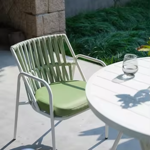 Tuinmeubilair Buiten Terrasmeubelen Restaurant Tafels En Stoelen Tuinmeubilair Buitentafel En Stoelen