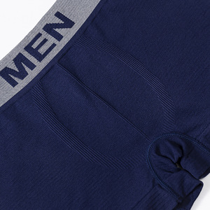 Vente en gros de <span class=keywords><strong>sous</strong></span>-vêtements pour hommes personnalisés en usine Boxer Shorts <span class=keywords><strong>Sous</strong></span>-vêtements en polyester sans couture - Product Image 2