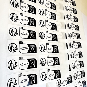 Chất lượng cao tùy chỉnh máy quần áo thẻ bán buôn các tính năng của riêng bạn logo thương hiệu sticker cho hàng may mặc - Product Image 2