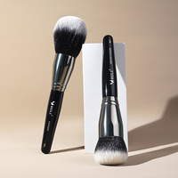 Pinceau de maquillage rond en poils synthétiques, manche noir, poils doux et denses pour l'application de poudre sur le visage, outil de beauté