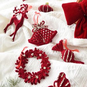 Nouveau pendentif en forme de cerf floqué rouge, élégante décoration de Noël à suspendre aux fenêtres - Product Image 3