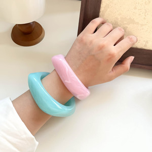 Jachon gelang Resin akrilik lebar Chunky besar gelang transparan warna-warni desain gelang tidak beraturan gaya mode Afrika