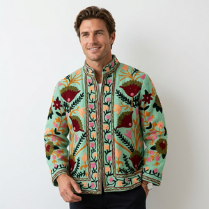 Veste Suzani brodée à la main pour femmes, veste textile artisanale indienne traditionnelle, veste brodée florale faite à la main, style bohème ethnique - Product Image 1