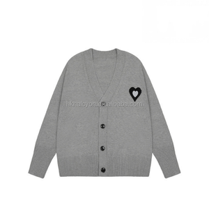Pull tricoté à la mode A * Big Peach Heart Button Cardigan à col en V Pull décontracté ample - Product Image 1