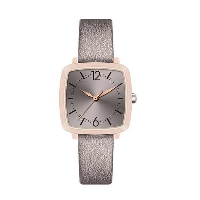 Wholesale Minimalist Design Square Case Lady Watch with Big Number Silicone Strap Women Luxury Watch Manufacturer Direct Gift