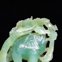 Sculpture d'intérieur Décoration de pièce Figurine d'animal en jade Xiuyan naturel Ornement Statues d'éléphant en jade Artisanat