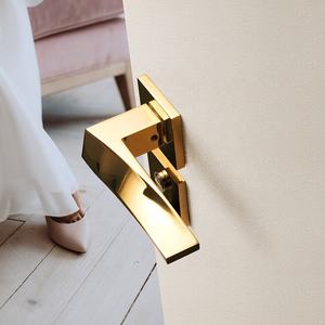 YONFIA 8041 חדש איטליה מכירה לוהטת מלון חדר עיצוב pvd זהב אבץ סגסוגת דלת מנעול מודרני מינימליסטי ידיות פנים דלת - Product Image 3