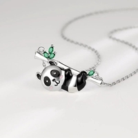Collier Panda Rouge Adorable, Pendentif Minimaliste en Cuivre pour Femme, Bijou Animal Unique, Fournisseur en Gros