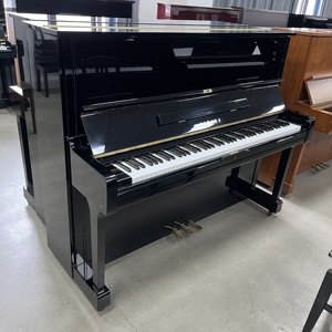 Pianoforte Yamaha U1A Originale in Acero Pieno, Tocco Uniforme e Fluido sulla Tastiera - Product Image 2