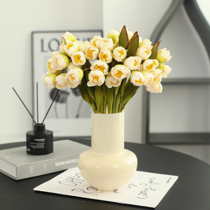Ramo de Lirios del Valle de Seda, Flores Artificiales de Plástico Blanco, Decoración para Bodas y Hogar, Flores Artificiales de Alta Simulación - Product Image 1