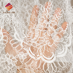 Tissu <span class=keywords><strong>de</strong></span> dentelle en tulle brodé blanc pour mariée, tissu <span class=keywords><strong>de</strong></span> dentelle à <span class=keywords><strong>cils</strong></span> 3M, dentelle Chantilly française à <span class=keywords><strong>cils</strong></span> pour mariage - Product Image 2