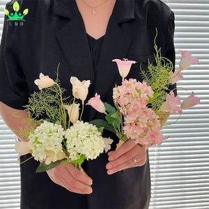 Ramo <span class=keywords><strong>de</strong></span> flores <span class=keywords><strong>de</strong></span> hortensia <span class=keywords><strong>de</strong></span> lirio artificial, flor <span class=keywords><strong>de</strong></span> seda <span class=keywords><strong>de</strong></span> lirio del valle para el hogar, <span class=keywords><strong>boda</strong></span>, fiesta, jardín, corona, <span class=keywords><strong>centros</strong></span> <span class=keywords><strong>de</strong></span> <span class=keywords><strong>mesa</strong></span> - Product Image 5