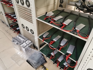 Drone ve araba için yüksek enerji yoğunluğu 350wh/kg kılıf cep Polymer pil NMC 4.45V 79000mah 78000mah yarı katı hal hücresi - Product Image 4