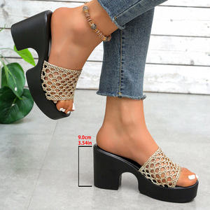 Sandales à talons compensés en maille avec bout ouvert pour femme, idéales pour l'extérieur - Product Image 4