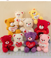 Vente en gros d'ours en peluche en forme de cœur poupée oreiller animal en peluche pour enfants rempli PP coton pour la Saint-Valentin cadeaux d'anniversaire