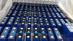 2024 nuovo EV Lifepo4 ricaricabile <span class=keywords><strong>3</strong></span>.2V 230Ah un grado batterie al litio Prismatic Cell sistema solare barca RV ioni di litio 230ah - Product Image 2