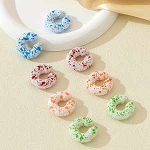 Boucles d'oreilles tendance en acrylique, clips circulaires pour femmes, couleur macaron, fausses manchettes d'<span class=keywords><strong>oreille</strong></span> rondes sans <span class=keywords><strong>piercing</strong></span>, bijoux cadeaux - Product Image 4