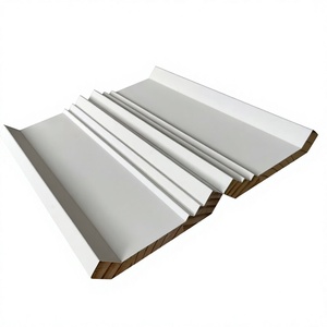 Moulure de plafond en pin blanc apprêté pour la décoration des bords de plafond et la finition murale supérieure décorative – Fourniture pour projets - Product Image 4