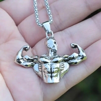 Colliers personnalisés à la mode Collier à pendentif en acier inoxydable en forme d'homme musclé musclé