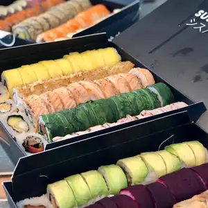 Boîte à sushi jetable écologique japon, emballage alimentaire à emporter design personnalisé