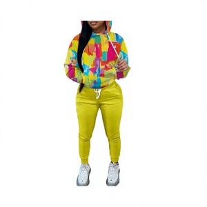 Conjunto Deportivo 2 en 1 para Hombre de Secado Rápido con Chaleco con Capucha y Pantalones Cortos para Correr - Traje Deportivo para Fitness y Entrenamiento de Verano - Product Image 3