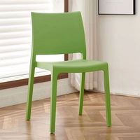 Chaise en plastique moderne monobloc moulée sans accoudoirs, résistante à l'usure, empilable, imperméable, avec dossier large, pour terrasse et jardin