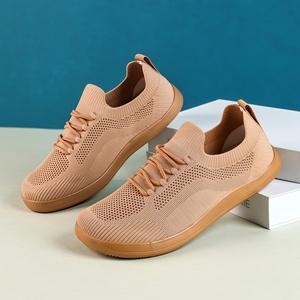 Nuevas <span class=keywords><strong>Zapatillas</strong></span> de Moda de Diseño de Alta Calidad para Hombre y <span class=keywords><strong>Mujer</strong></span>, Ligeras, con Cordones, Estilo de Punta Nueva, para Verano - Product Image 3